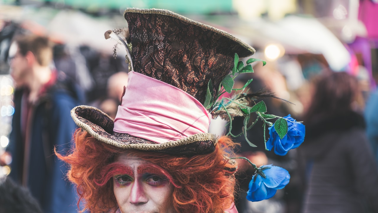 A Simple Guide To Sites To Avoid While Buying The Killer Queen Costume